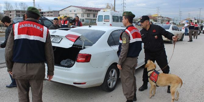 Jandarma’dan Karayolunda Asayiş Uygulaması