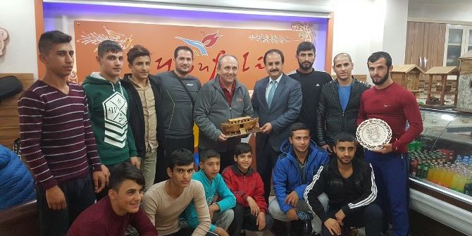 Cizre’den Yusufeli’ine Güreş Dostluğu Köprüsü