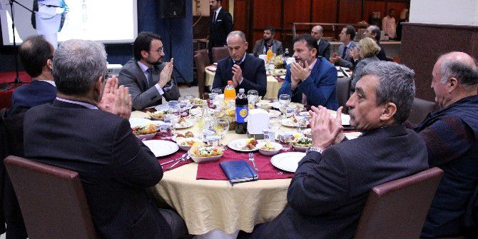 Rektör Remzi Gören, Mahalle Muhtarlar Ve Kent Konseyi Üyeleriyle Bir Araya Geldi