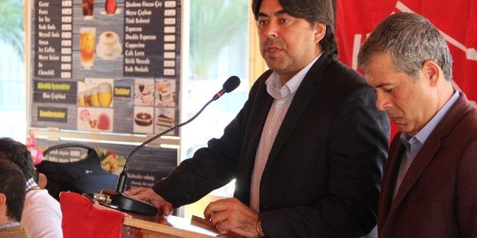 Chp Foça İlçe Örgütü Kahvaltıda Buluştu