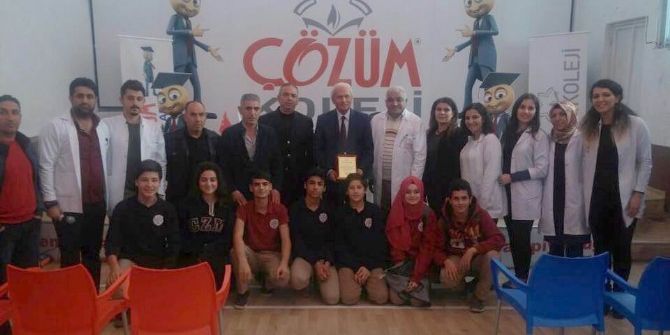 Araştırmacı Yazar Göral Öğrencilerle Bir Araya Geldi