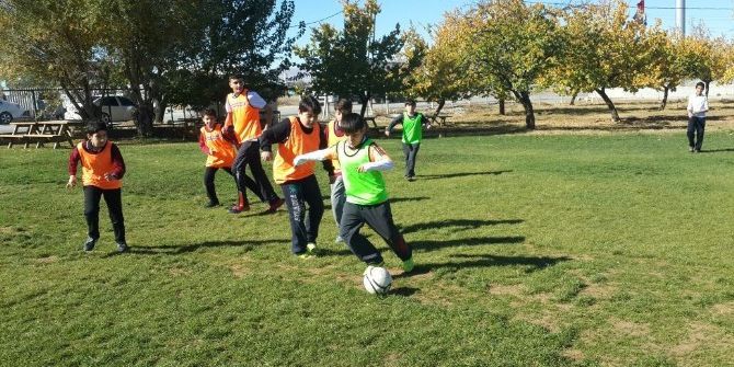15 Temmuz Şehitleri Malatya’da Düzenlenen Futbol Turnuvası İle Anıldı