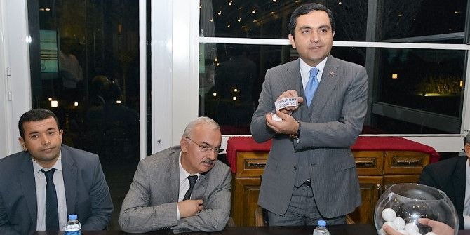 Kırşehir Belediyesi 1. Geleneksel Birimlerarası Futbol Turnuvası Kura Çekimi Yapıldı