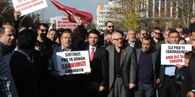 Avusturya Büyükelçiliği Önünde Protesto