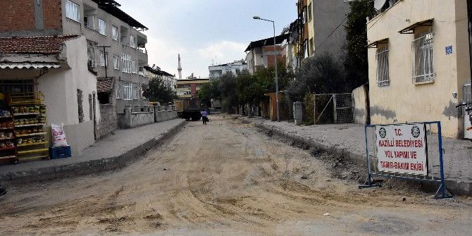 72 Sokak Sakinlerinin Evlerine Yağmur Suyu Girmeyecek