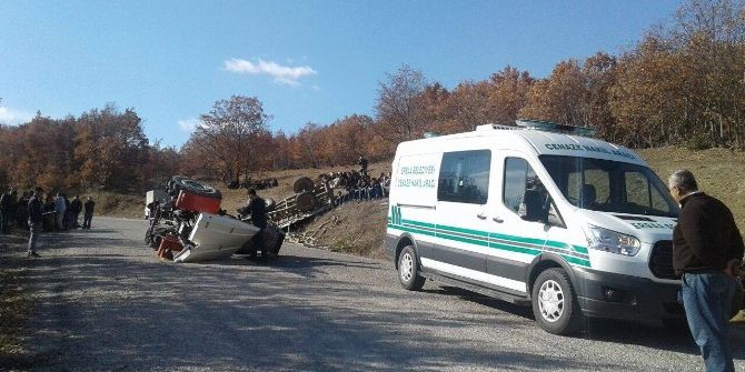 Erbaa’da Traktör Devrildi: 1 Ölü, 3 Yaralı