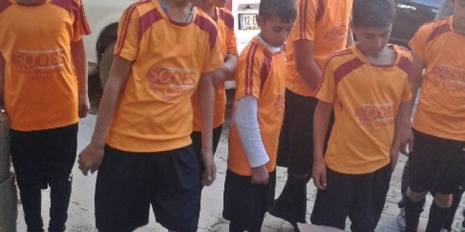 Kaymakamlıktan Okullara Malzeme Desteği