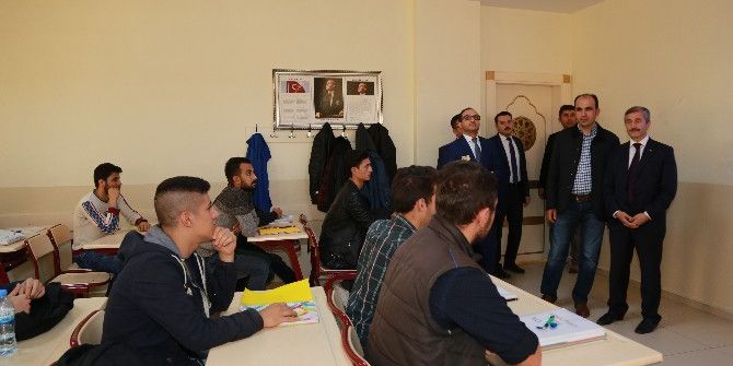 Altay Şahinbey’i Gezdi