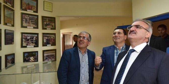 Vali Karaloğlu Ve Tütüncü Esnaf Ziyaretinde