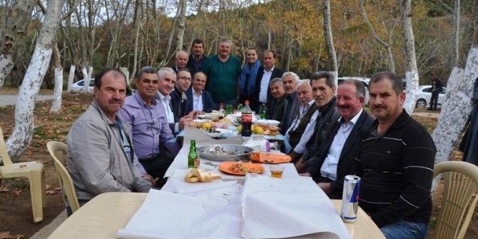 Muhtarlar Birlik Ve Beraberlik İçin Piknikte Buluştu