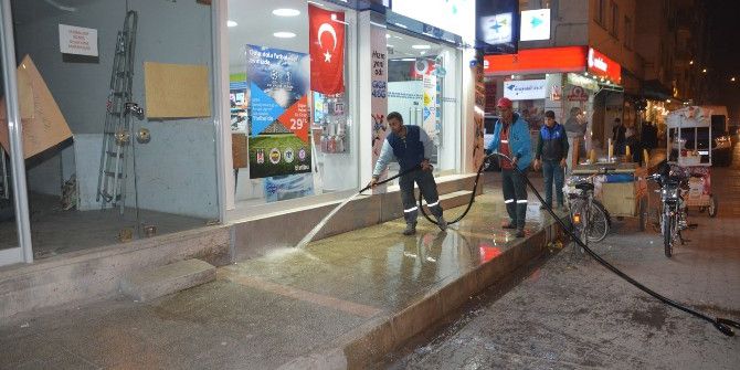 Birecik Belediyesinden Temizlik Çalışmaları