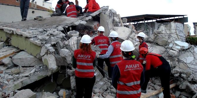 Yıkılan Evlerde Tatbikat