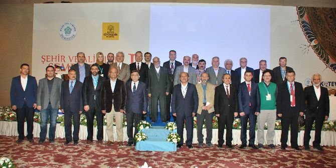 Şehir Ve Alimleri Sempozyumu Sona Erdi