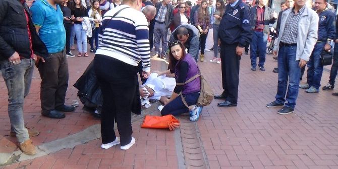 Kaldırımda Yürürken Fenalaşıp Yere Düşen Şahıs Yaralandı