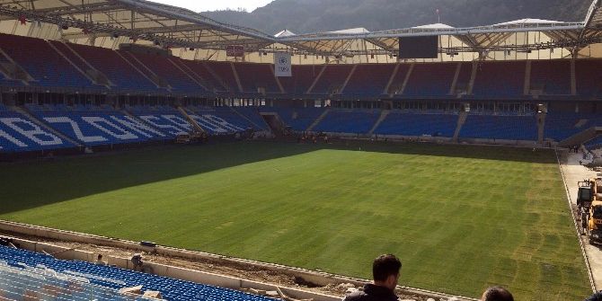 Akyazı’ya Hibrit Çim Yerleştirme Çalışmaları Yarın Başlayacak