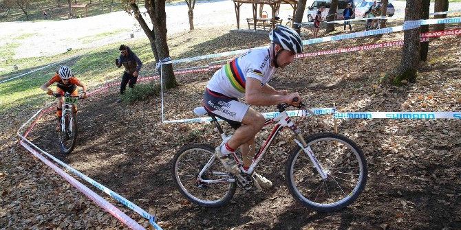 Nilüfer Belediyesi Dağ Bisikleti Yarışları Nefes Kesti