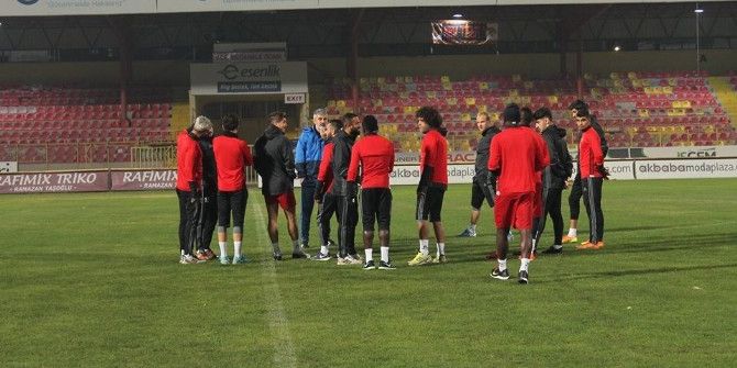 Yeni Malatyaspor’da Sakatlardan İyi Haber