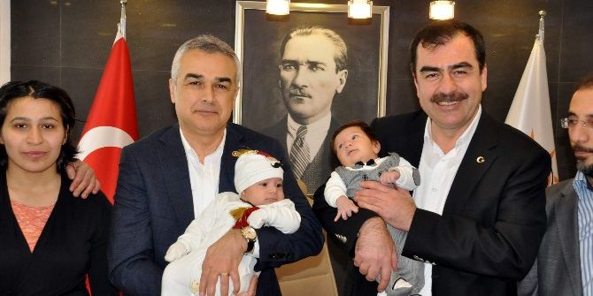Aydın Ak Parti ‘Ömer Halisdemir’ Bebekleri Ağırladı