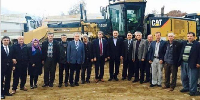 Şükrü Nazlı, Yağıllar Köyünde Yapımını Devam Eden Grup Yolu Çalışmalarını İnceledi