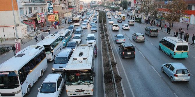 İzmir’de Vatandaşların Trafik İsyanı