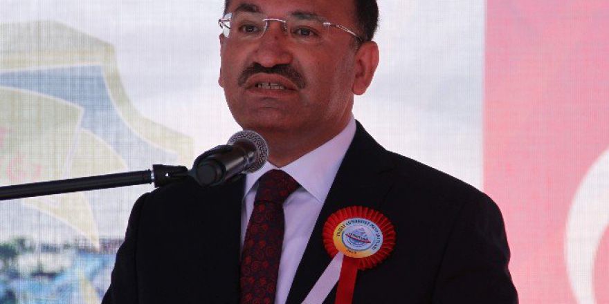 Adalet Bakanı Bekir Bozdağ: