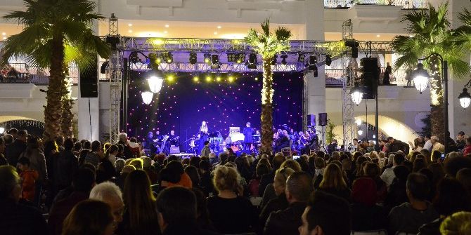 Mavibahçe 1 Yaşında