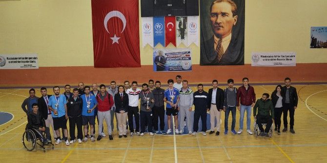 Karaman’da Düzenlenen Atatürk’ü Anma Masa Tenisi Müsabakaları Sona Erdi