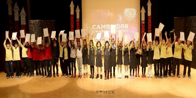 İhlas Eğitim Kurumları Öğrencileri Cambridge Sertifikalarını Aldı