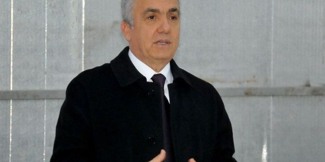 Rektör Bilgiç: “Herkese Eşit Mesafedeyim”