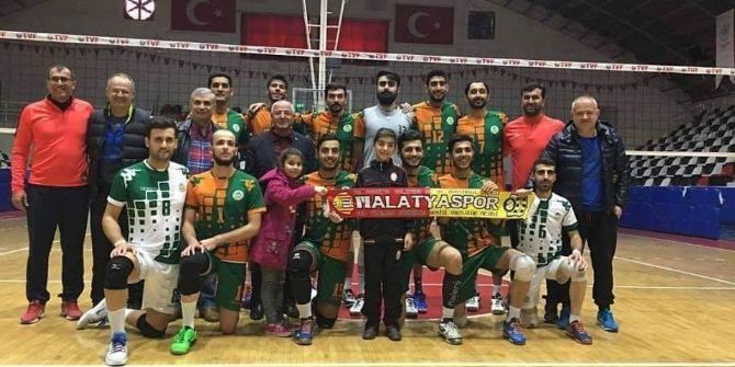Malatya Büyükşehir Belediye Voleybol Takımı, Evinde Üçüncü Galibiyetini Aldı