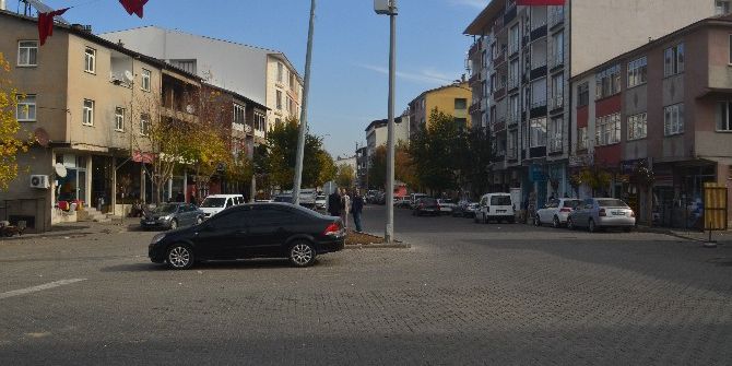 Genç İlçesi Yaralarını Sarıyor