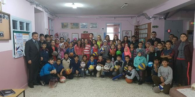 Bartın Üniversitesi Öğrencilerinden Anlamlı Yardım