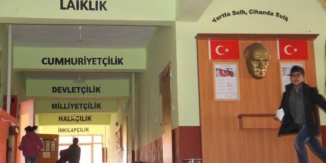 Müdür Samsa’dan Okul Ziyareti