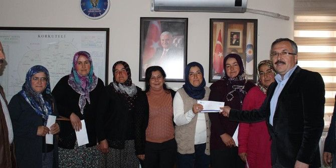 Bilgiç’ten Kadın Çiftçilere Ödül