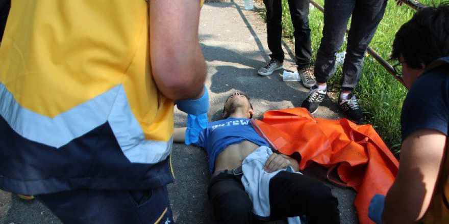 Bıçaklı Saldırıdan Sağ Kurtulan Genç Kazada Hayatını Kaybetti