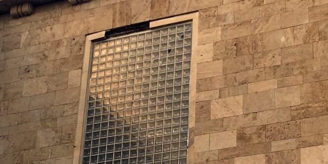 Tbmm’de Başına Mermer Düşen İşçi Yaralandı