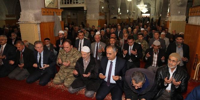 Şehit Kaymakam Safitürk İçin Mevlit Okutuldu