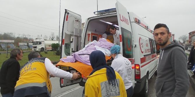 Ambulans Kazası Ucuz Atlatıldı