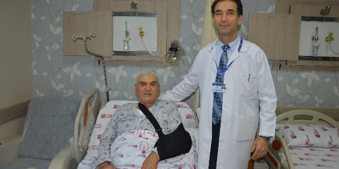 Yıllardır Çektiği Ağrılardan Bir Saatte Kurtuldu