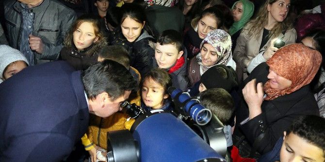 Keçiörenli Çocuklar 21. Yüzyılın En Yakın Dolunayını İzlediler