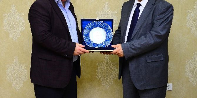 Suriye Geçici Hükümeti Eski Başbakanı Tuma’dan Memur-sen’e Ziyaret