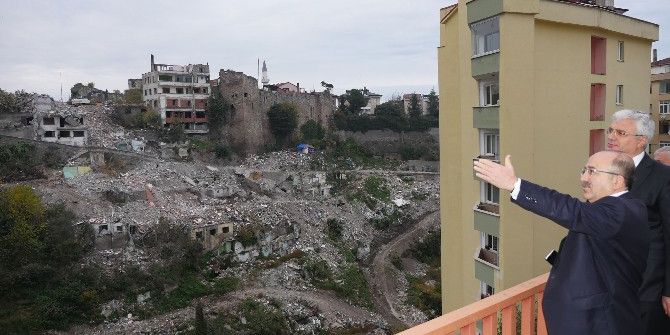 Başkan Gümrükçüoğlu, Tabakhane Ve Meydan’da İncelemelerde Bulundu