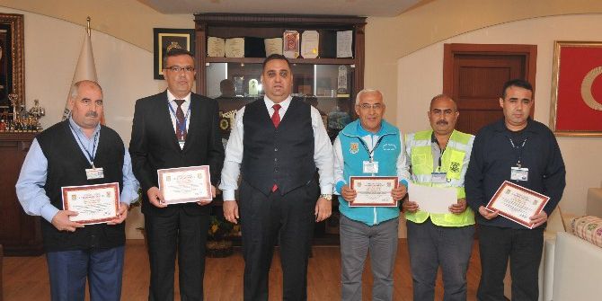 Başkan Can, Başarılı Personelleri Ödüllendirdi