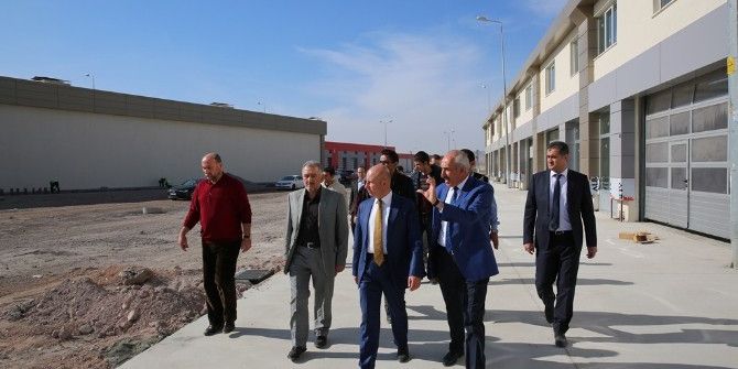 Çolakbayrakdar: "Kayseri’miz Yeni Bir Sanayi Sitesi Kazanıyor"