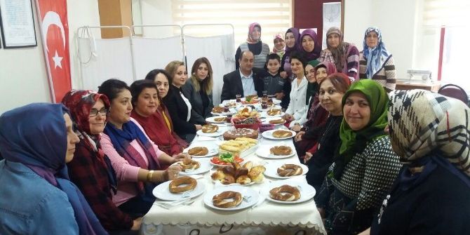 Demirtaş, Kursiyer Kadınlarla Kahvaltıda Buluştu