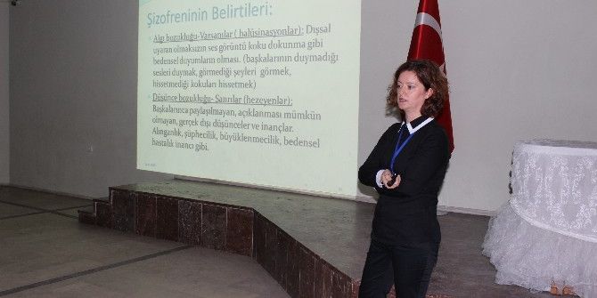 Toplumda Ruh Sağlığı Konulu Seminer Düzenlendi