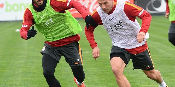 Galatasaray’da Fenerbahçe Derbisinin Hazırlıkları Sürüyor