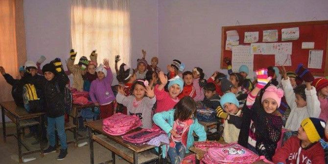 Üniversite Öğrencilerinin Topladığı Yardımlar Yerine Ulaştı