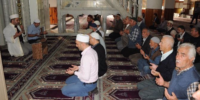 Mersin’de, Şehit Derik Kaymakamı Safitürk İçin Mevlit Okutuldu