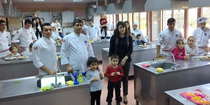 Gaün Kreş Ve Anaokulu Öğrencileri Kendi Kurabiyelerini Yaptı